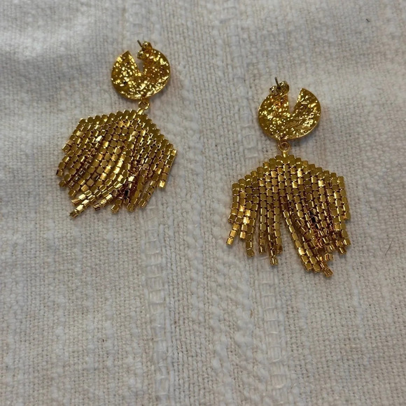 NWOT Katie Rae Dangle Earrings - Picture 2 of 4